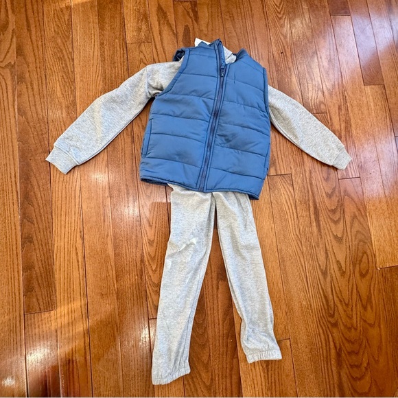 Other - Blue Puffer Vest with Gray Sweatshirt and Pants Set (Boys Size 8) NWT